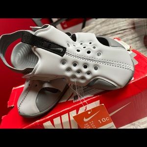 Brand New Little Boys Nike Sunday Protect 2.